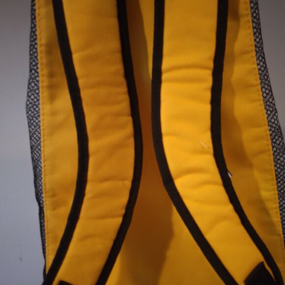 DISNEY BAG/ VACATION CLUB, SIZE LARGE COLOR: BLACK & YELLOW